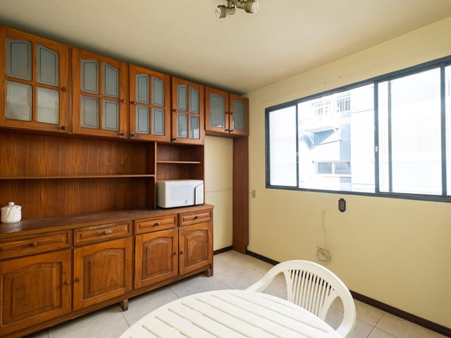 Apartamento 5 quartos e 4 banheiros, à venda ou para alugar, no bairro Centro em Pelotas