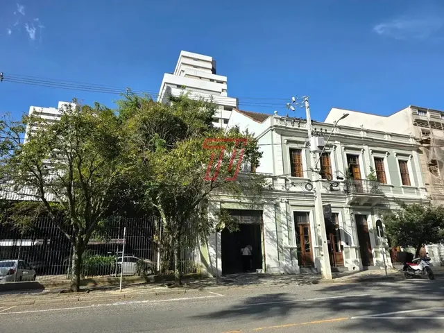 Apartamento 1 quarto e 1 banheiro, à venda, no bairro Centro em Curitiba