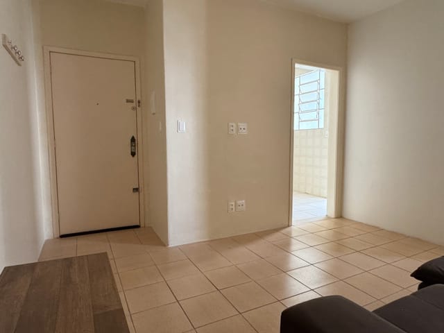 Apartamento com 72m² 2 quartos e 1 banheiro, à venda, no bairro Centro em Pelotas