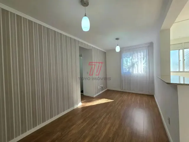 Apartamento 2 quartos e 1 banheiro, para alugar, no bairro Portão em Curitiba