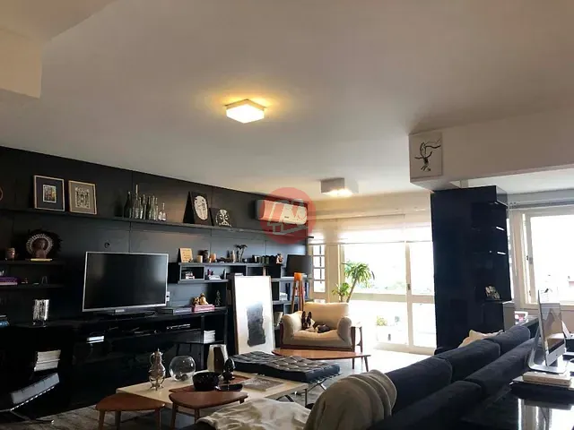 Apartamento com 169m² 3 quartos e 2 banheiros, à venda ou para alugar, no bairro Higienópolis em Porto Alegre