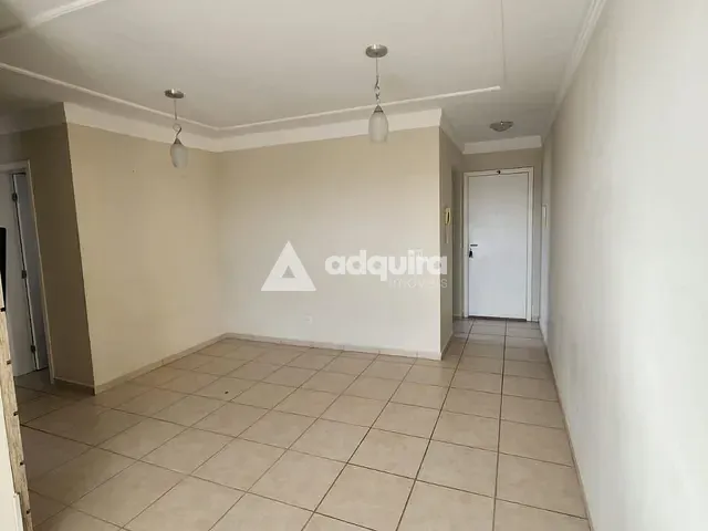 Apartamento com 70m² 3 quartos e 1 banheiro, à venda, no bairro Uvaranas em Ponta Grossa
