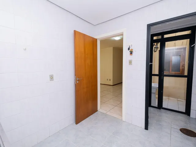 Apartamento 3 quartos e 2 banheiros, à venda, no bairro Centro em Pelotas