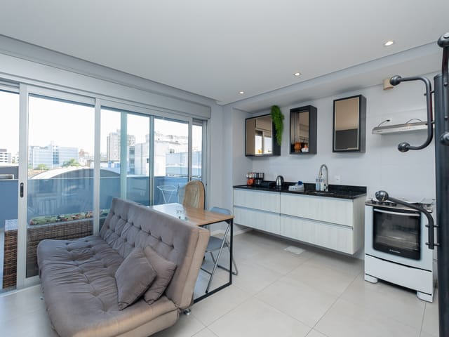 Loft 1 quarto e 1 banheiro, para alugar, no bairro Centro em Pelotas