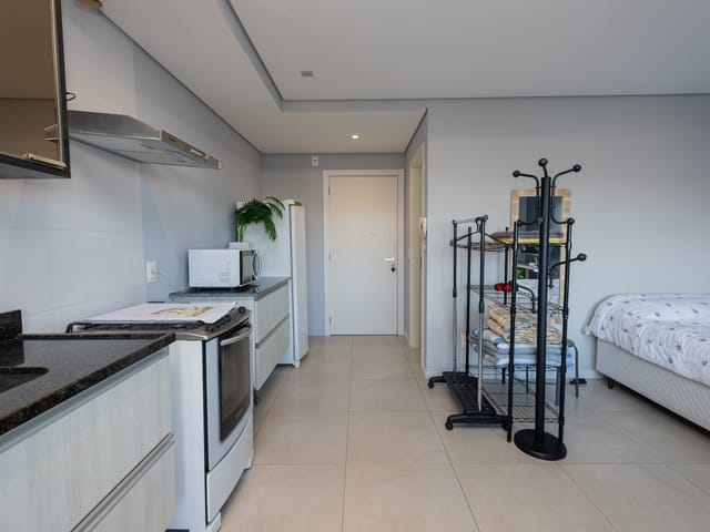 Loft 1 quarto e 1 banheiro, para alugar, no bairro Centro em Pelotas