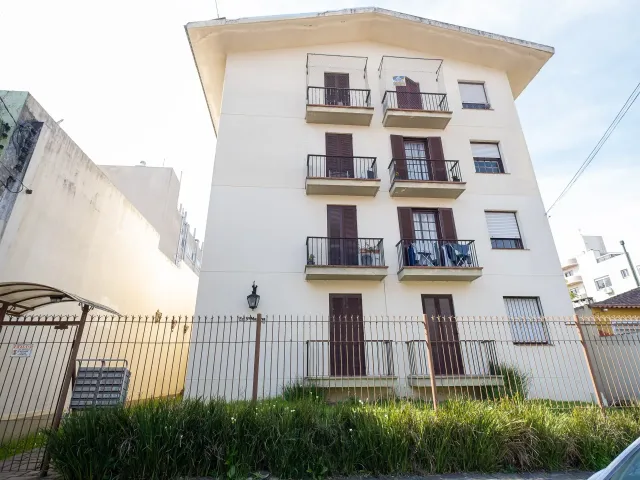 Apartamento com 132m² 3 quartos e 3 banheiros, à venda, no bairro Centro em Pelotas
