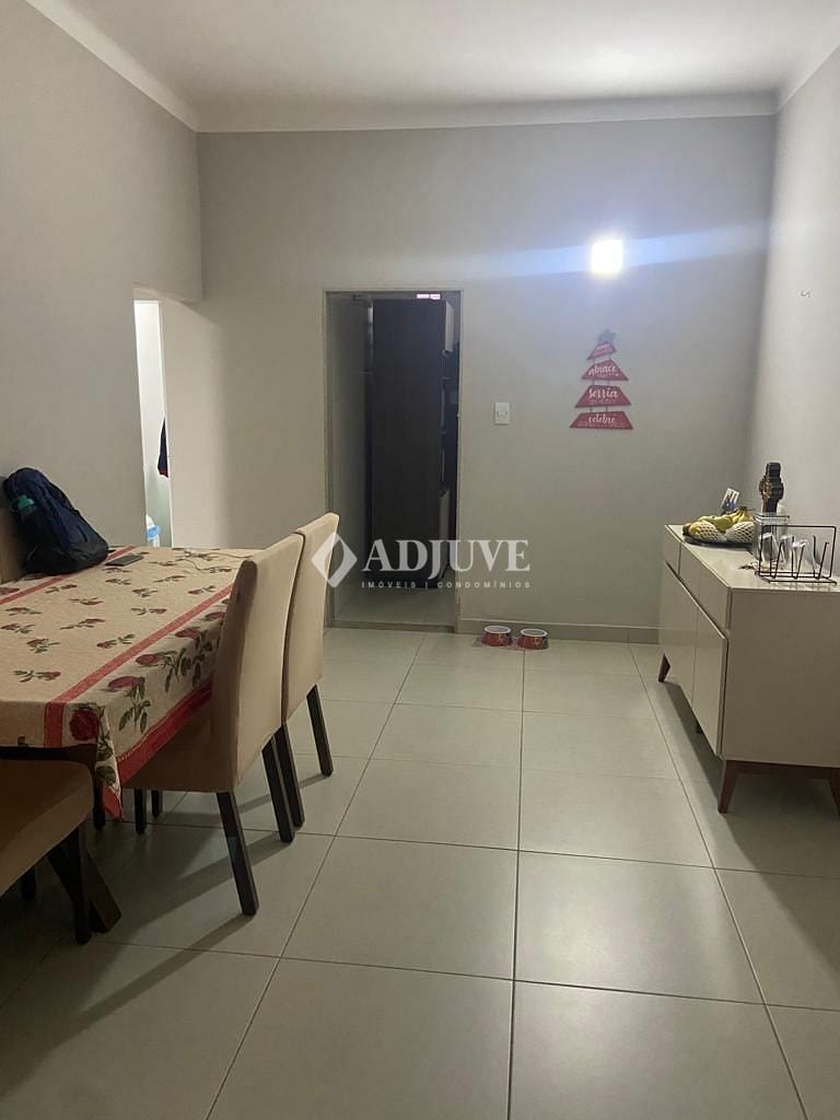 Apartamento à venda com 3 quartos, 91m² - Foto 2