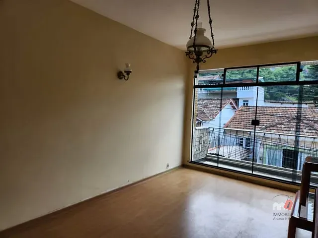 Apartamento à venda, no bairro Morin em Petrópolis