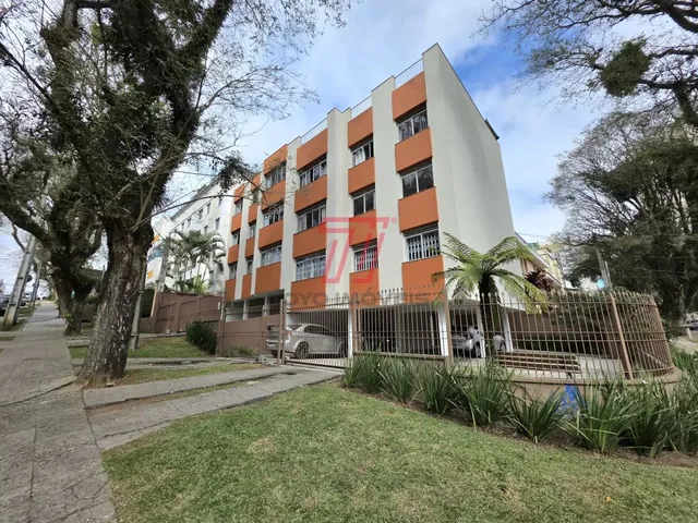 Apartamento 3 quartos e 1 banheiro, para alugar, no bairro Portão em Curitiba