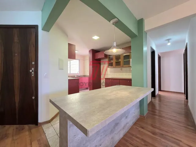 Apartamento 3 quartos e 1 banheiro, para alugar, no bairro Portão em Curitiba