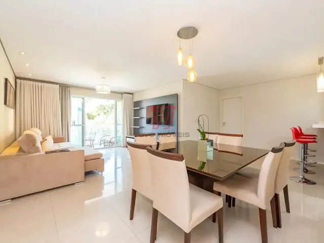 Apartamento 3 quartos e 2 banheiros, para alugar, no bairro Água Verde em Curitiba
