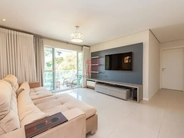 Apartamento 3 quartos e 2 banheiros, para alugar, no bairro Água Verde em Curitiba