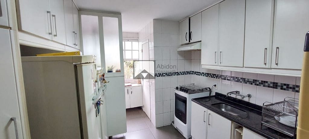 Apartamento à venda com 2 quartos, 75m² - Foto 15