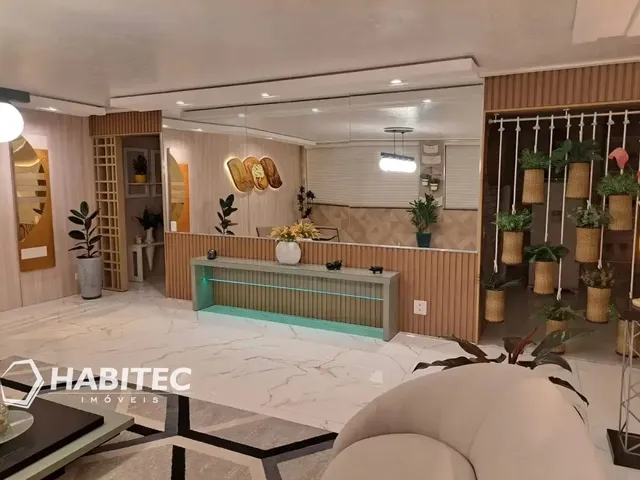 Apartamento 4 quartos e 2 banheiros, à venda, no bairro Centro em Curitiba