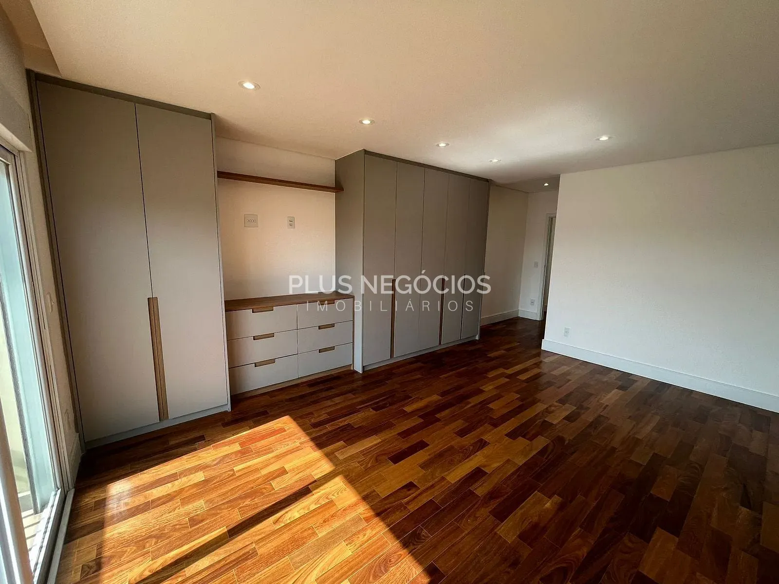 Apartamento, 3 quartos, 215 m² - Foto 11