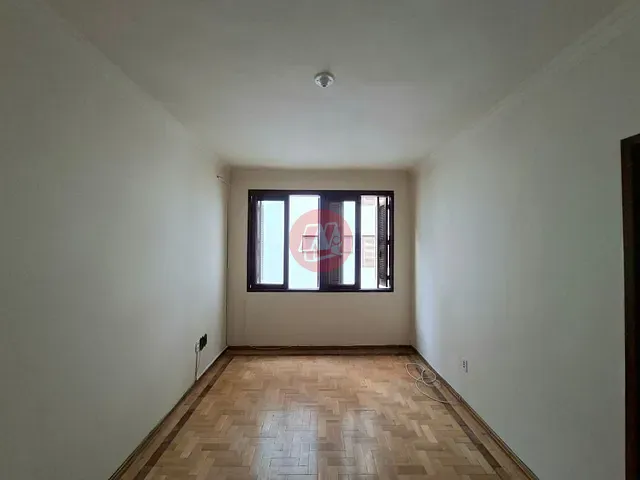 Apartamento com 70m² 2 quartos e 1 banheiro, para alugar, no bairro Santa Cecília em Porto Alegre