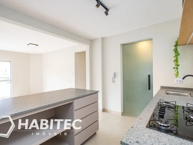 Apartamento 3 quartos e 2 banheiros, à venda, no bairro Ahú em Curitiba