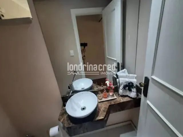 Apartamento com 210m² 3 quartos e 2 banheiros, à venda, no bairro Centro em Londrina