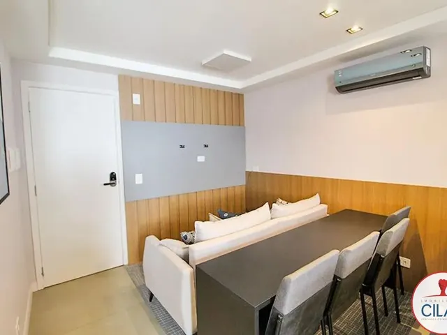 Apartamento 1 quarto e 1 banheiro, para alugar, no bairro Centro em Curitiba