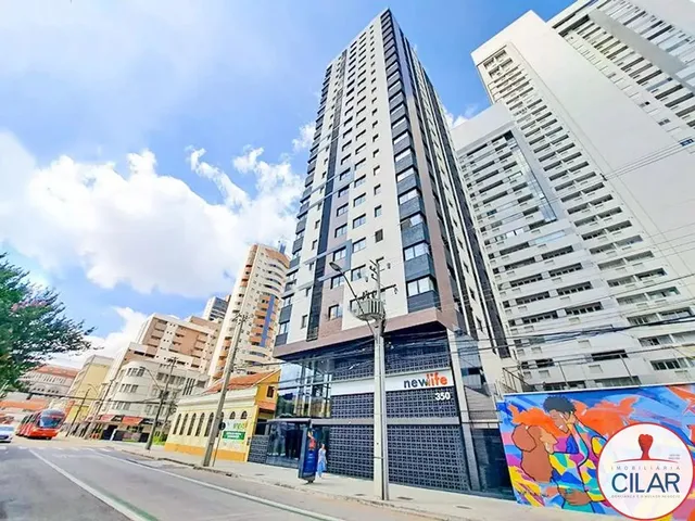Apartamento 1 quarto e 1 banheiro, para alugar, no bairro Centro em Curitiba