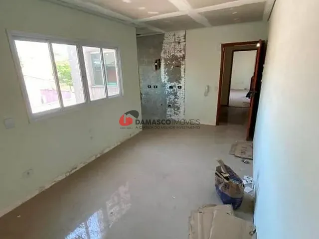 Apartamento 2 quartos e 1 banheiro, à venda, no bairro Parque Erasmo Assunção em Santo André