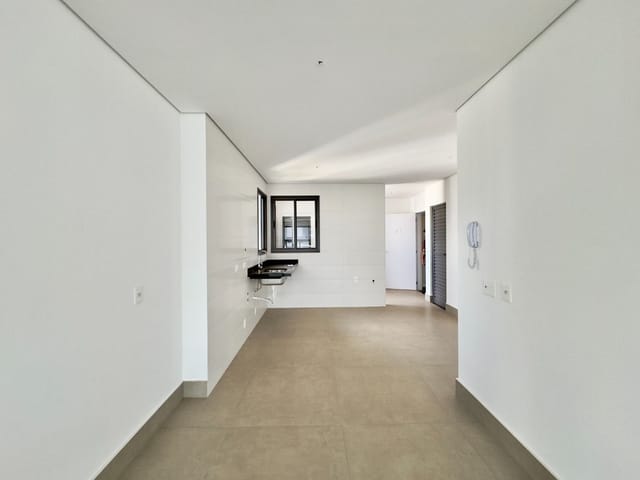 Apartamento com 285m² 3 quartos e 5 banheiros, à venda, no bairro Gleba Palhano em Londrina