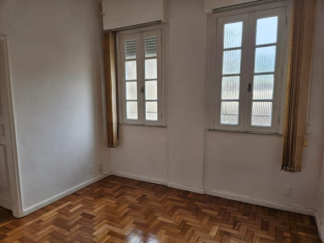 Apartamento 2 quartos e 1 banheiro, à venda, no bairro Centro em Petrópolis