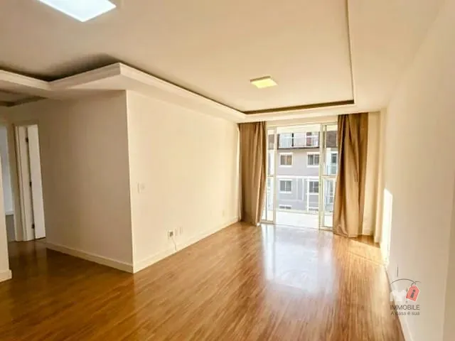 Apartamento 2 quartos e 1 banheiro, para alugar, no bairro Corrêas em Petrópolis