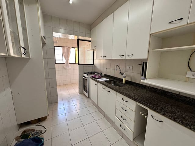 Apartamento com 162m² 3 quartos e 2 banheiros, para alugar, no bairro Centro em Londrina