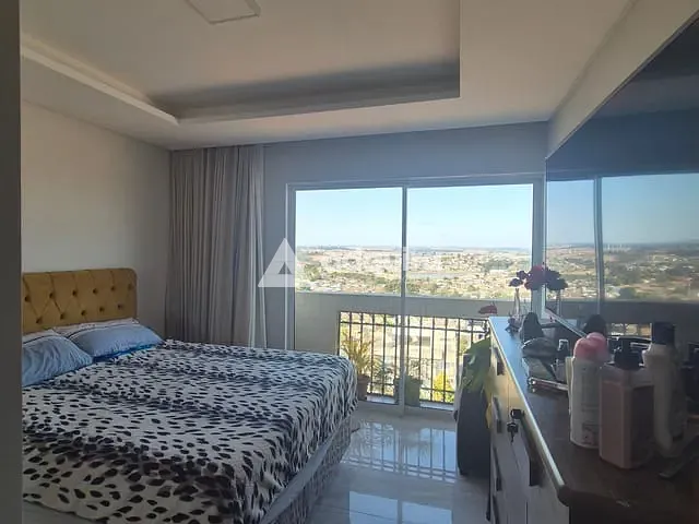 Apartamento com 147m² 3 quartos e 2 banheiros, à venda, no bairro Oficinas em Ponta Grossa
