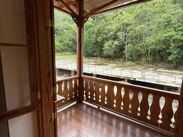 Apartamento 1 quarto e 1 banheiro, para alugar, no bairro Centro em Petrópolis