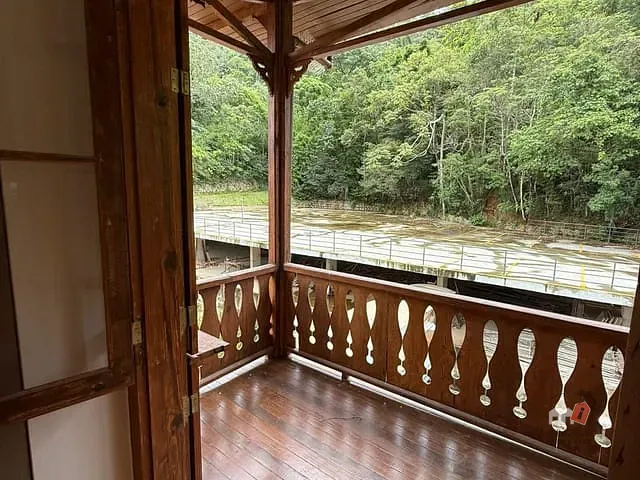 Apartamento 1 quarto e 1 banheiro, para alugar, no bairro Centro em Petrópolis