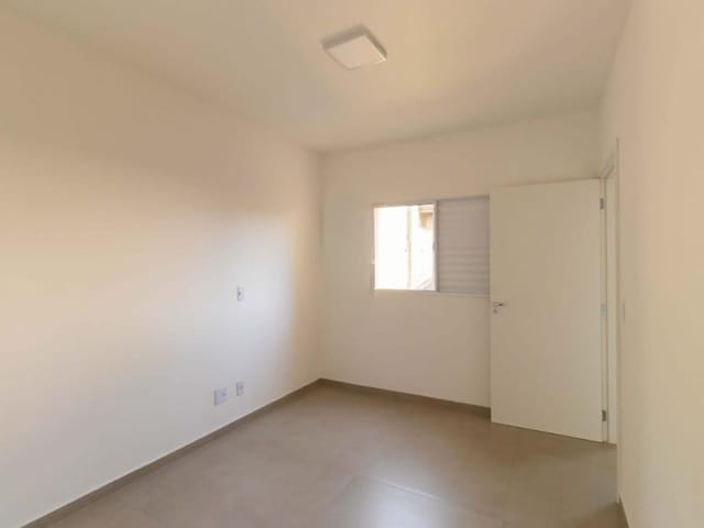 Apartamento com 57m² 2 quartos e 1 banheiro, à venda, no bairro Jardim Marilu em Carapicuíba