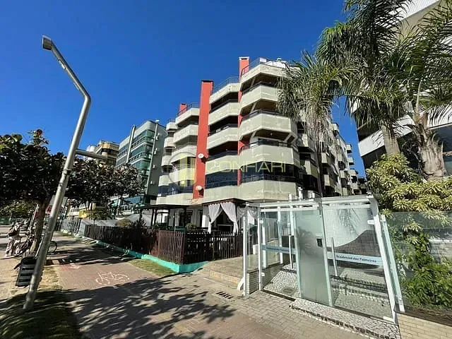 Apartamento com 285m², à venda, no bairro Meia Praia em Itapema