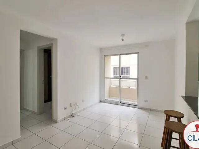 Apartamento 2 quartos e 2 banheiros, para alugar, no bairro Cristo Rei em Curitiba