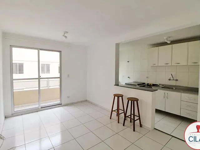 Apartamento 2 quartos e 2 banheiros, para alugar, no bairro Cristo Rei em Curitiba