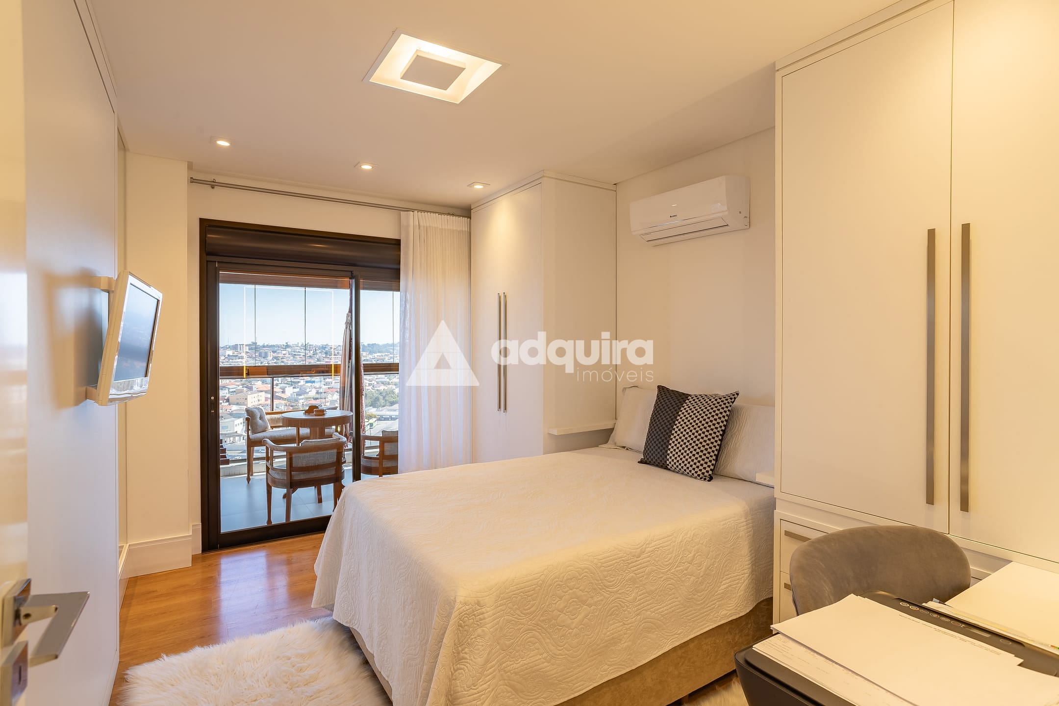 Apartamento à venda com 3 quartos, 135m² - Foto 22