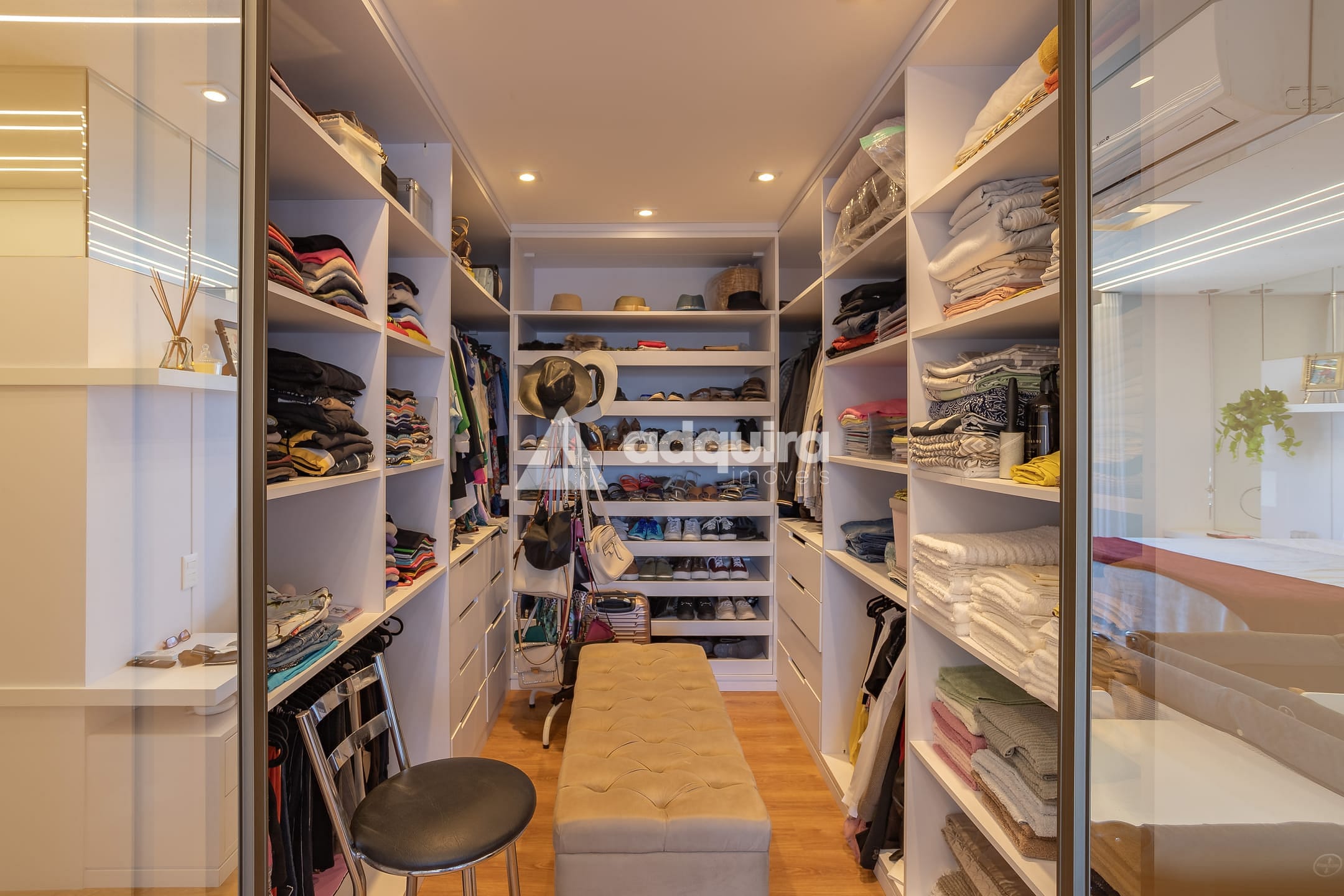 Apartamento à venda com 3 quartos, 135m² - Foto 17