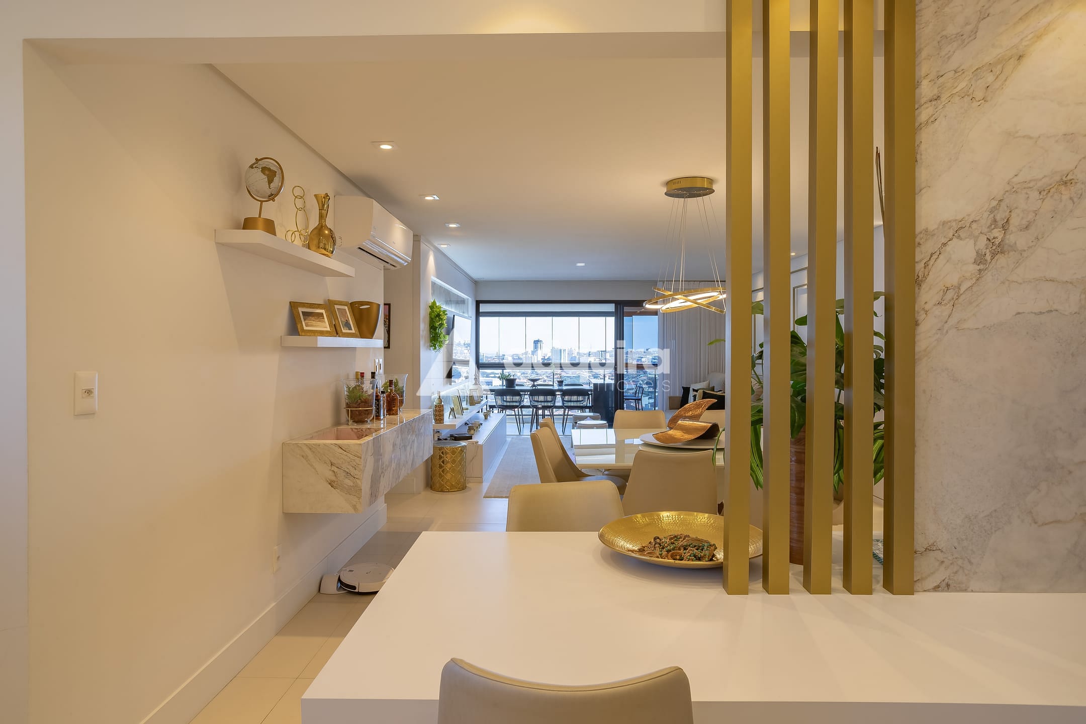 Apartamento à venda com 3 quartos, 135m² - Foto 7