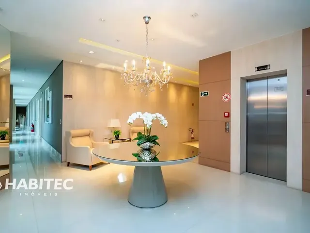 Apartamento 3 quartos e 5 banheiros, à venda, no bairro Champagnat em Curitiba