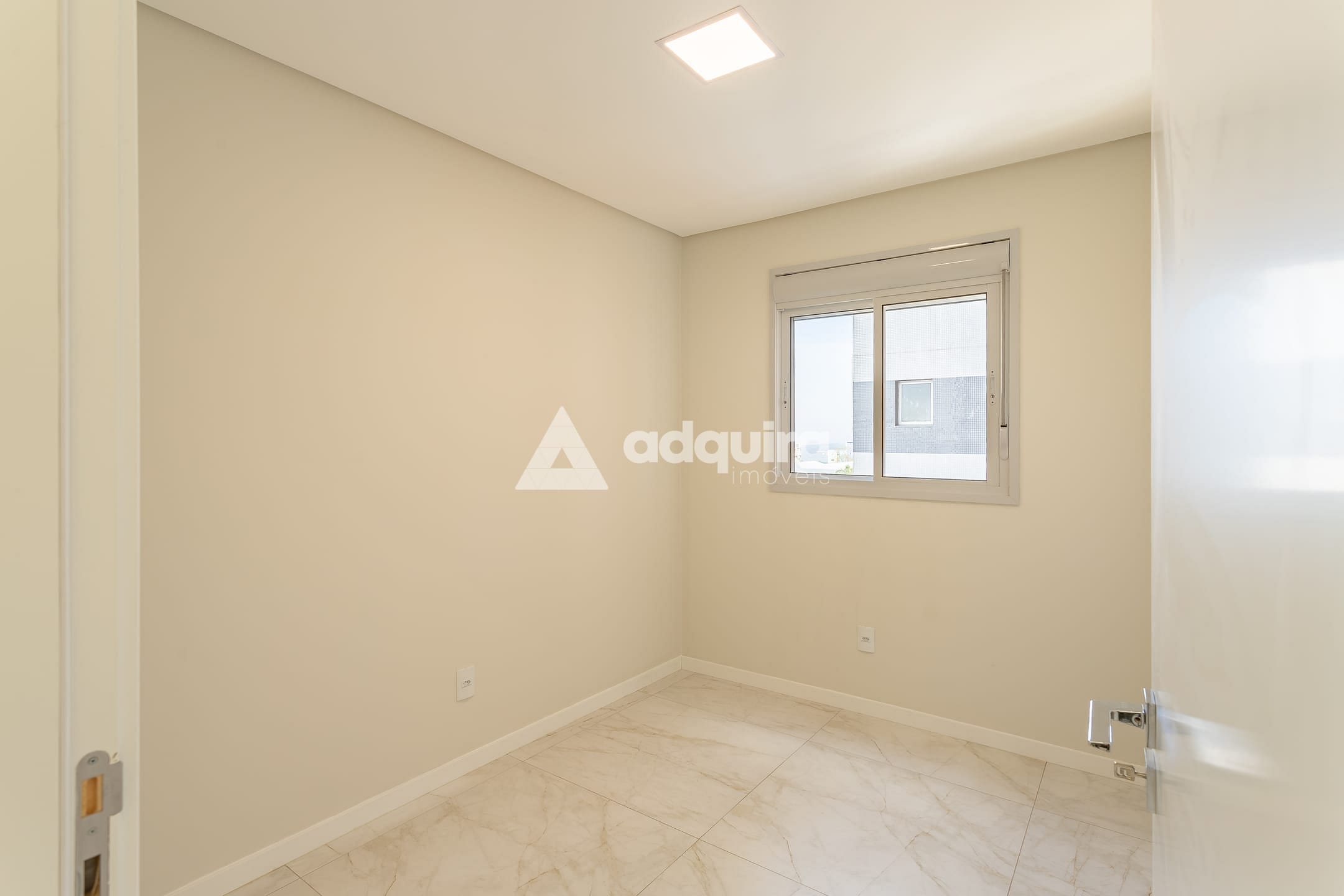 Apartamento à venda com 3 quartos, 91m² - Foto 12