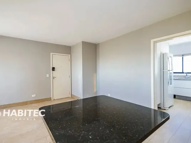 Apartamento 3 quartos e 2 banheiros, à venda, no bairro Água Verde em Curitiba