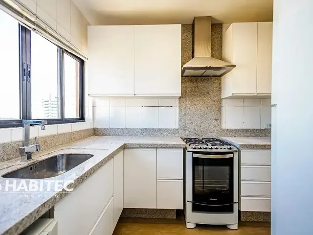 Apartamento 3 quartos e 2 banheiros, à venda, no bairro Água Verde em Curitiba