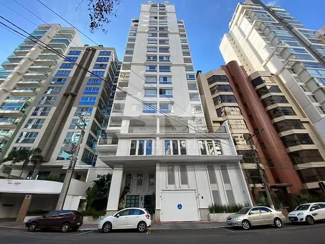 Apartamento 3 quartos e 2 banheiros, para alugar, no bairro Centro em Chapecó
