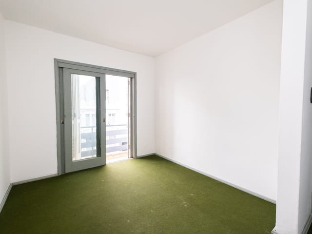 Apartamento 2 quartos e 2 banheiros, para alugar, no bairro Centro em Pelotas
