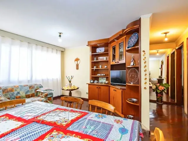 Apartamento 2 quartos e 2 banheiros, para alugar, no bairro Alto da Rua XV em Curitiba