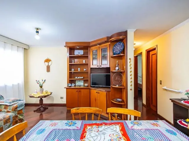 Apartamento 2 quartos e 2 banheiros, para alugar, no bairro Alto da Rua XV em Curitiba