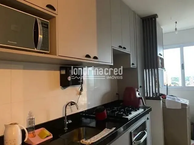 Apartamento 2 quartos e 2 banheiros, à venda, no bairro Vila Martins em Ibiporã