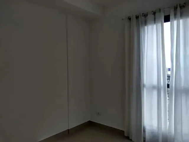 Apartamento 1 quarto e 1 banheiro, para alugar, no bairro Portão em Curitiba