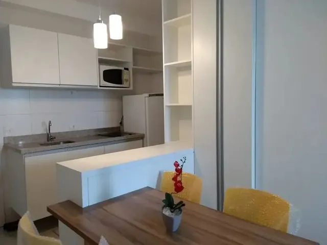 Apartamento 1 quarto e 1 banheiro, para alugar, no bairro Portão em Curitiba
